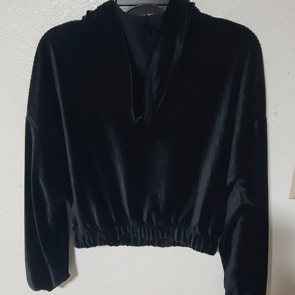 Womens Black Velvet Hoodie Sweatshirt Short Size M - Picture 6 of 8
